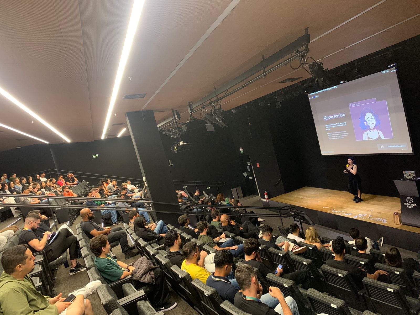 Imagem ilustrativa de Diciotech: o dicionário tech colaborativo que você pode ajudar a construir no Git Together SP